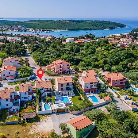 4 Bedroom Beautiful Home In Pula