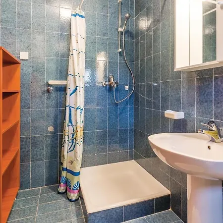 4 Bedroom Beautiful Home In Pula